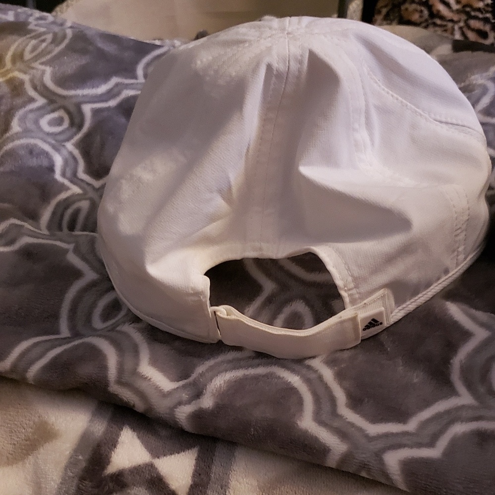 Addies hat - Picture 2 of 2